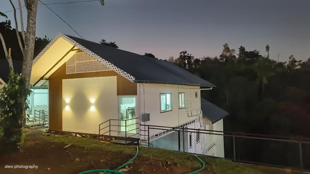 The Cloud Mountain Tourist Villa Vagamon Exterior photo